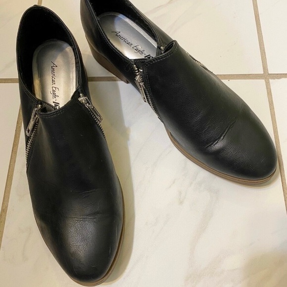 Shoes - Picture 3 of 3